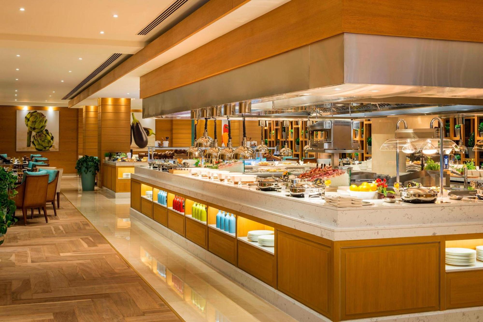 Grosvenor House, A Luxury Collection Hotel, Dubai Exterior foto The buffet at the hotel
