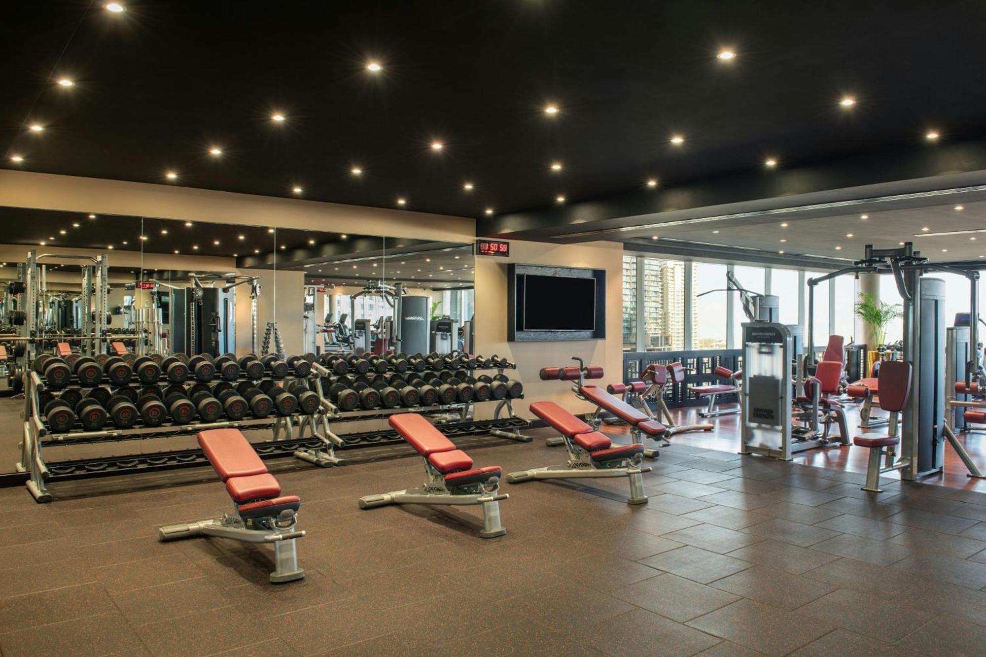 Grosvenor House, A Luxury Collection Hotel, Dubai Exterior foto The gym at the hotel