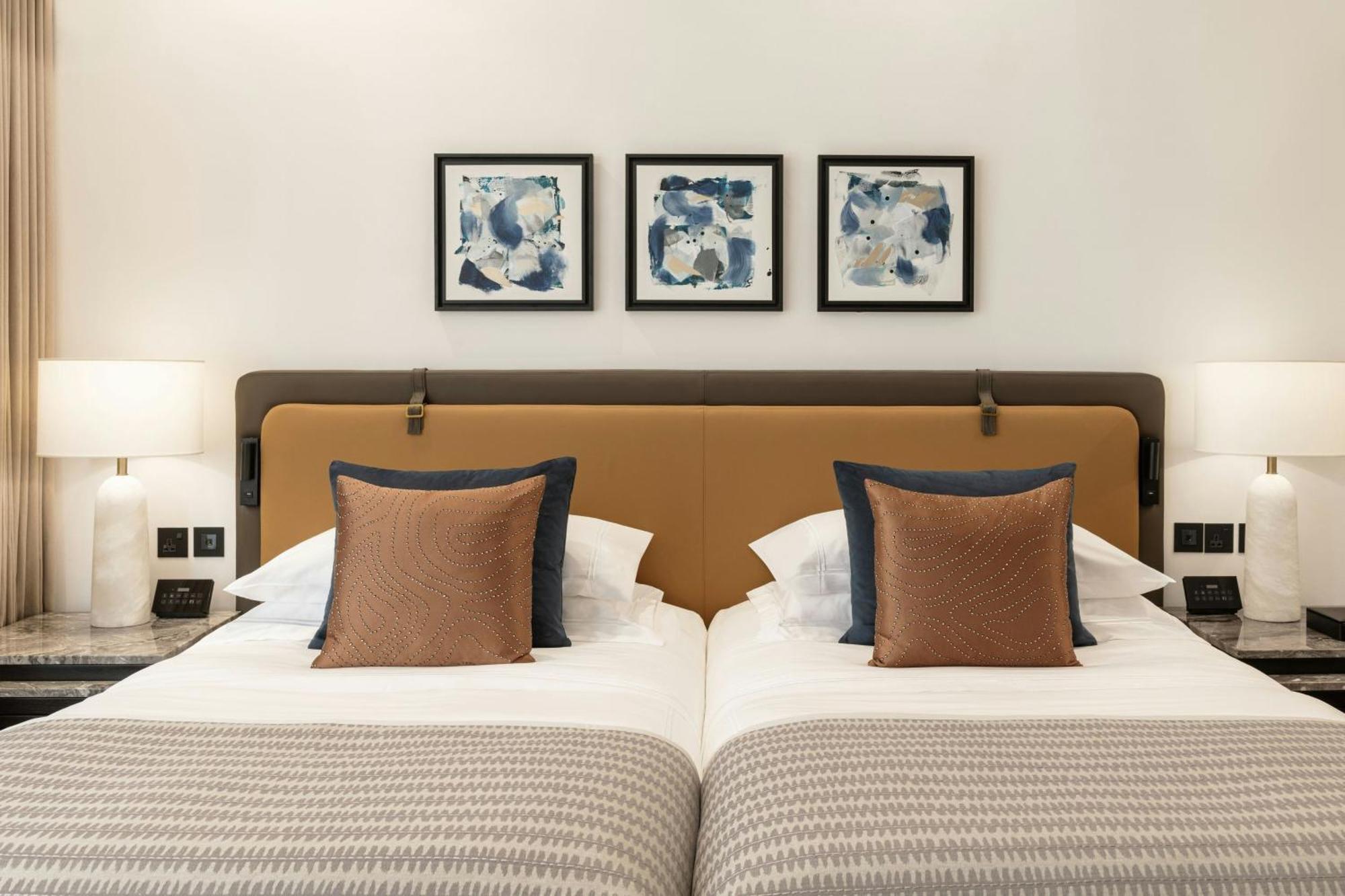 Grosvenor House, A Luxury Collection Hotel, Dubai Exterior foto A bedroom at the hotel